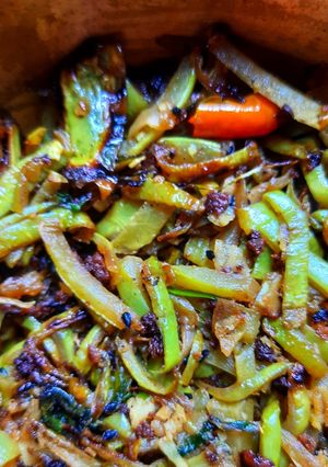 লাউ এর খোসার ছেঁচকি (lauer khosar chechki recipe in Bengali) রেসিপির প্রধান ছবি