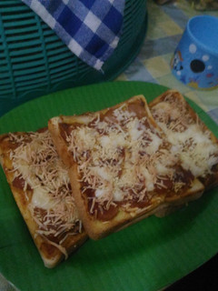 Foto resep Pizza bolognaise roti tawar simple #RabuBaru