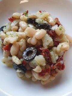 Una foto de Ensalada de bacalao y alubias