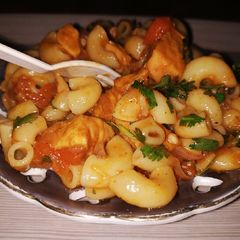 A picture of Chicken tikka Macroni.