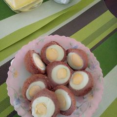 A picture of Scotch eggs.