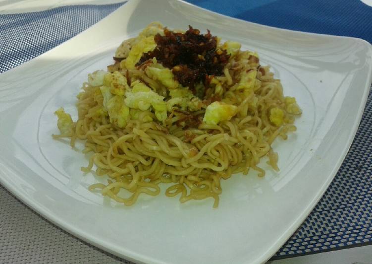 Mie Goreng instant