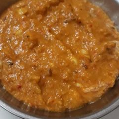 A picture of Garlic chutney.