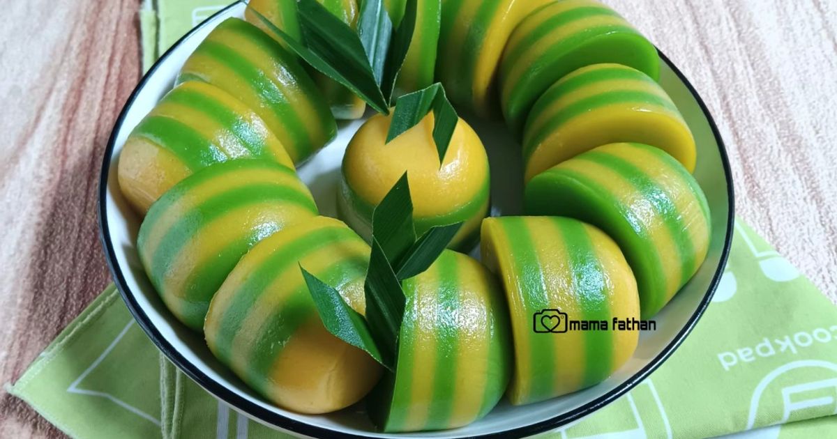 Kue lapis labu kuning pandan
