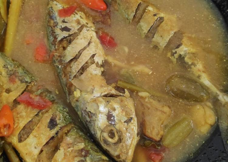 Bahan memasak Ikan Kembung Kuah Kuning🐟 Lezat