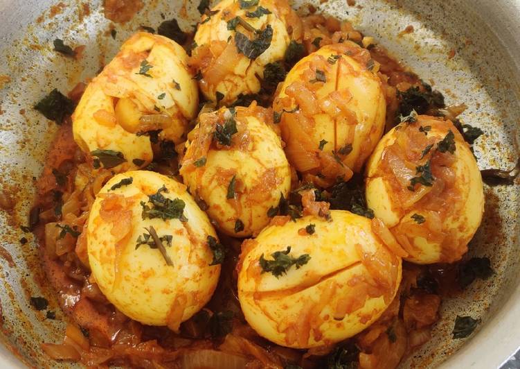 Steps to Make Perfect Indian saute eggs