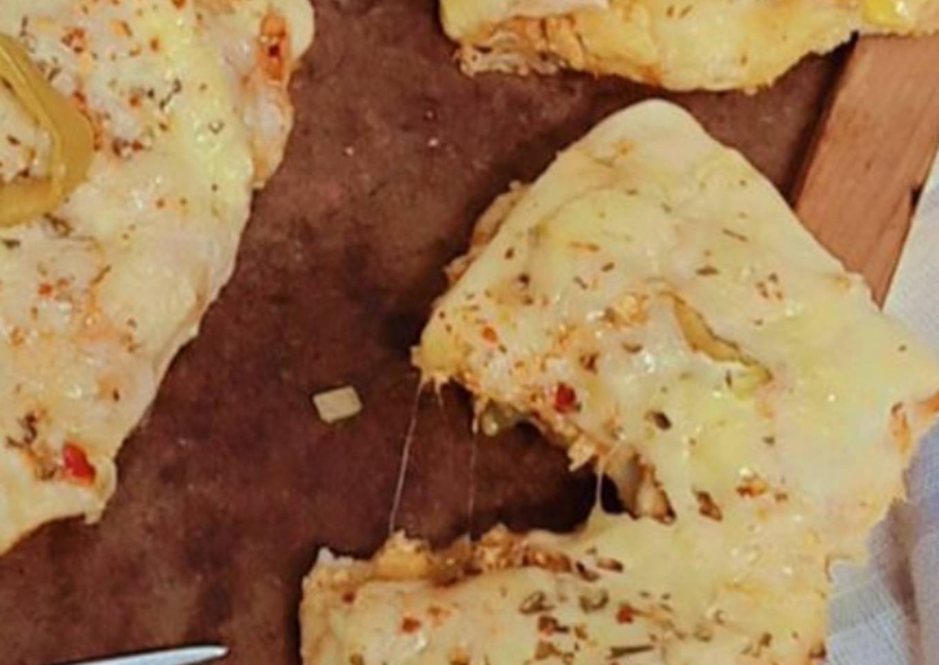 Chessy pizza parcel