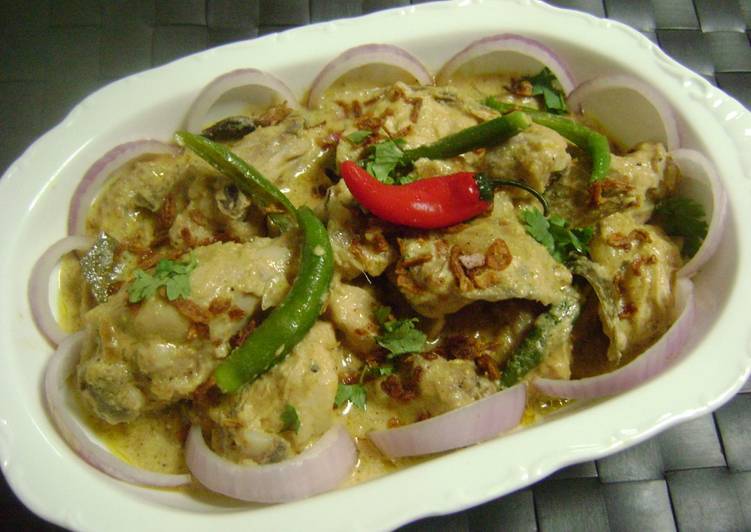 Homemade Murgir (Chicken) Korma - Bengali Style