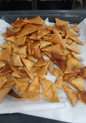 Una foto de Nachos o totopos caseros