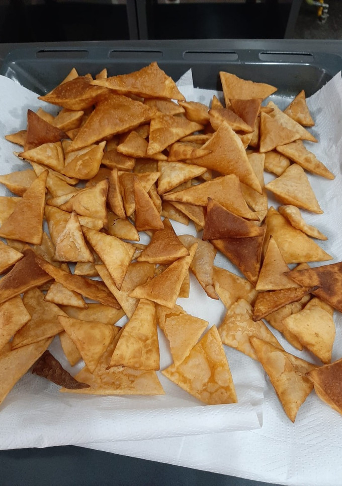 Una foto de Nachos o totopos caseros