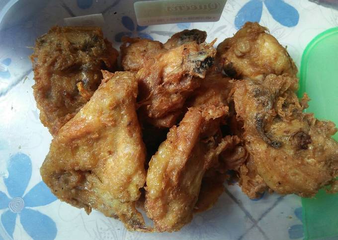 Ayam Goreng Balut Telur