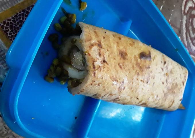 Sprouted moong kathi roll