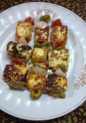A picture of Paneer tawa kebab.