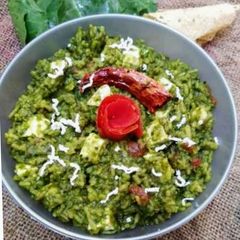 A picture of Palak paneer khichdi.