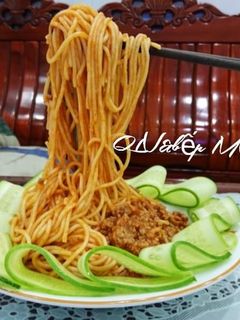 Hình của món Spaghetti sốt bò bằm.