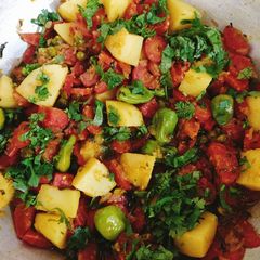 A picture of آلو مٹر گاجر 🥕🥔.