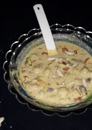 શાહી મખાના ખીર (Makhana kheer Recipe In Gujarati) રેસીપી મુખ્ય ફોટો