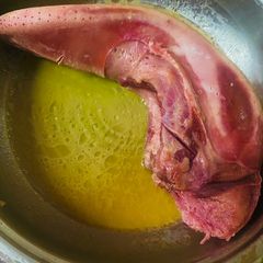 A picture of Beef Tongue.