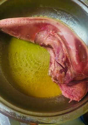 A picture of Beef Tongue.