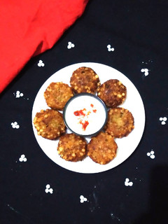 સાબુદાણા ના વડા(sabudana Na Vada recipe in Gujarati) રેસીપી મુખ્ય ફોટો