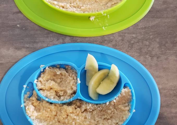 BLW Pear/Apple Oatmeal