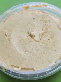 Una foto de Hummus casero