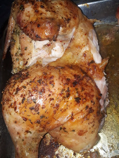 Una foto de Pollo al horno exquisito!