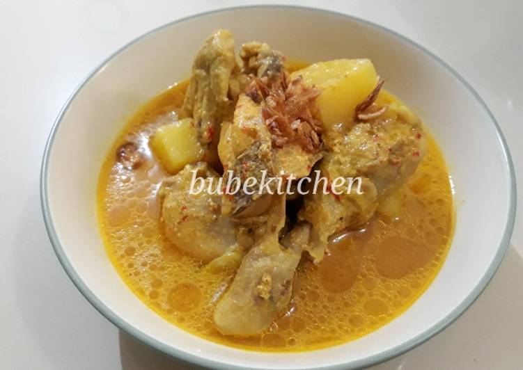 Bagaimana Membuat Gulai Ayam Bocah, Lezat