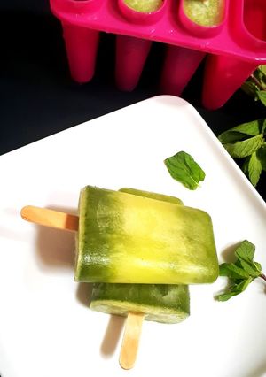 A picture of Chatkhare Popsicles.