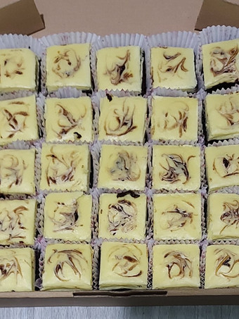 Langkah Mudah untuk Menyiapkan Brownies Cream Cheese Choco Melted / Fudgy ala win.S.ton bite's Ekonomis Untuk Dijual