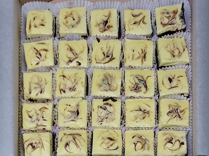 Langkah Mudah untuk Menyiapkan Brownies Cream Cheese Choco Melted / Fudgy ala win.S.ton bite&amp;#39;s Ekonomis Untuk Dijual