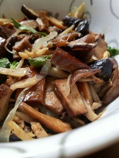 高麗菜酸炒豆干 🍀素食 的食譜成品照片