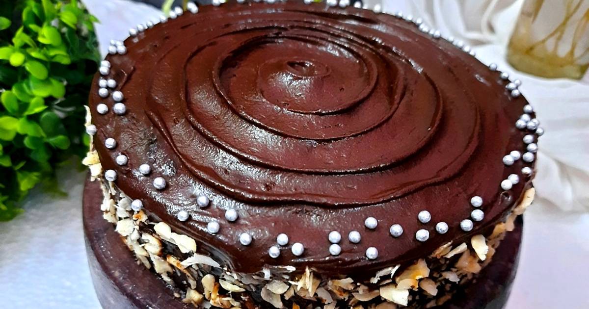 Mocha Ganache Recipe - Around the World in 80 Cakes