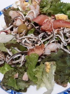 Una foto de Ensalada marinera