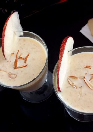 એપલ બાસુંદી (Apple Basundi Recipe In Gujarati) રેસીપી મુખ્ય ફોટો