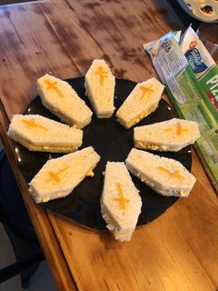 Une photo de Sandwich 🥪 cercueil ⚰️
