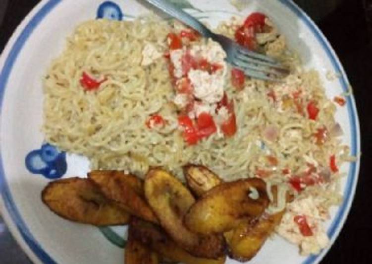 Step-by-Step Guide to Make Speedy Indomine with fried plantain and scrambled egg