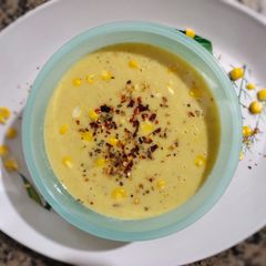 A picture of Roasted corn garlic soup.