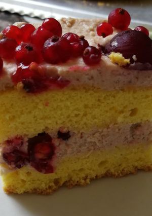 Meggyes, ribizlis szelet recept fotója