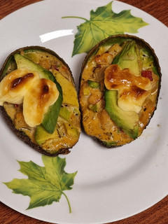 Una foto de Aguacates gratinados
