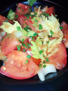 Una foto de Ensalada "Bloody Mary"