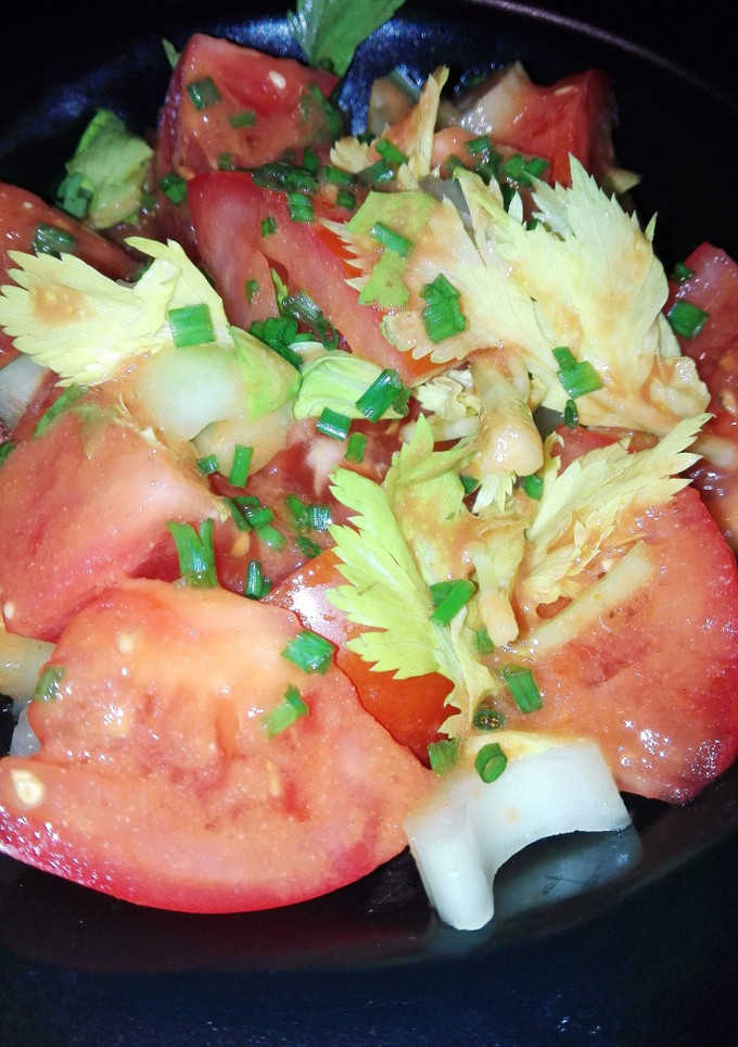 Una foto de Ensalada "Bloody Mary"