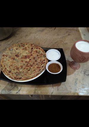 A picture of Alo K parathe.