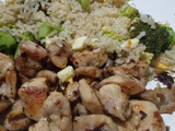 Arroz integral, con brócoli y salteado de pollo🍗