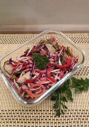 Szivárvány 🌈ropogós vegyes saláta 🥗 recept fotója