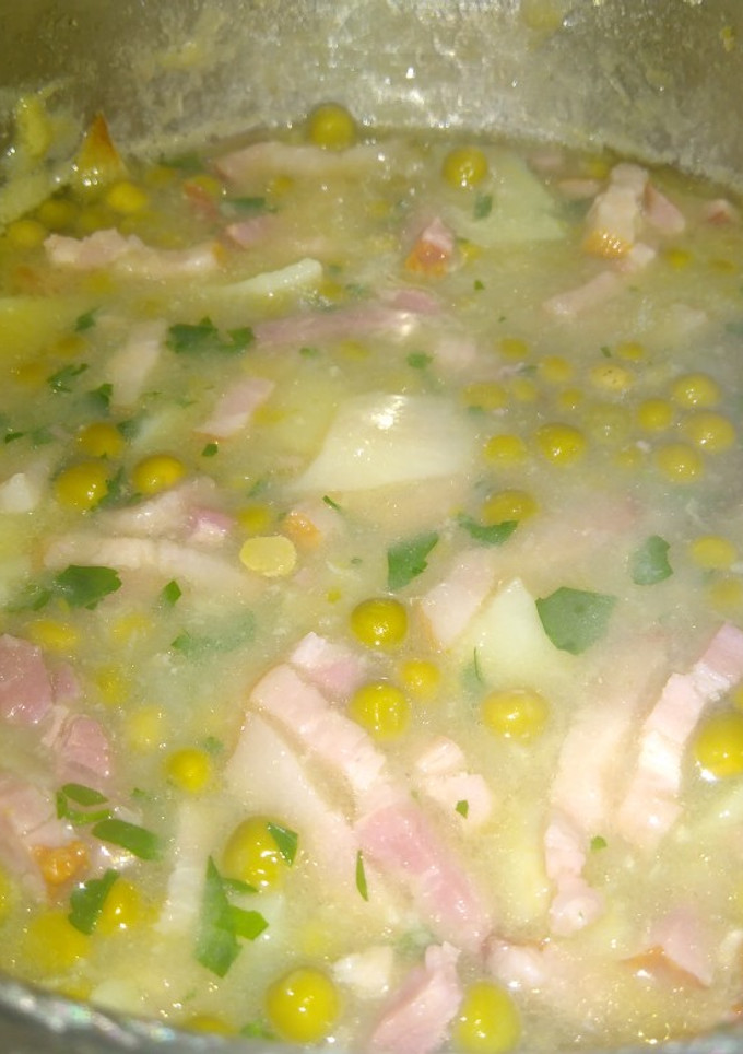 Una foto de Guisantes estofados con huevo