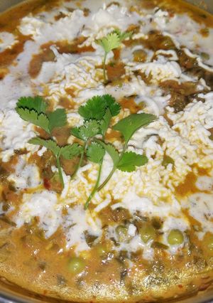 मेथी मटर मलाई (methi matar malai recipe in Hindi) रेसिपी मुख्य फोटो