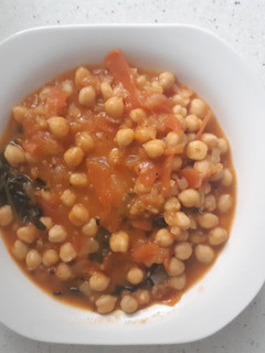 Una foto de Garbanzos con espinacas