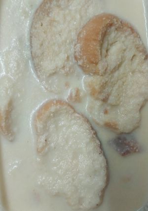 Una foto de Sopa fría y dulce de almendras