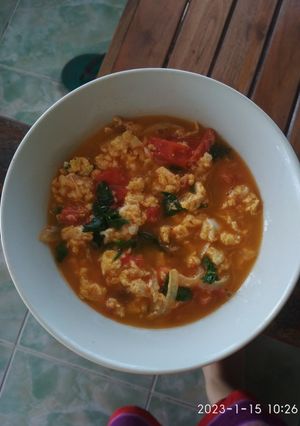 Foto resep Telur dan tomat 😁 jadi sop tomat